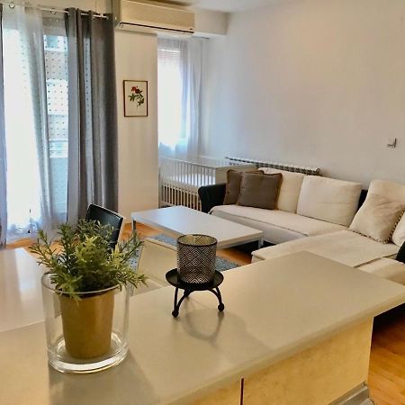 First Choice Apartment Skopje Exterior photo